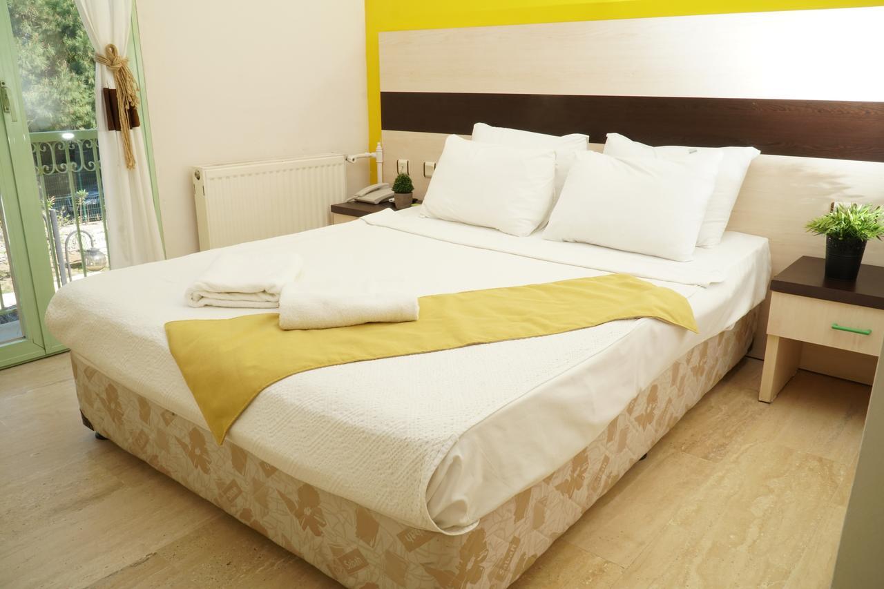 R+ Hotel By Rooms Cesme Exterior photo